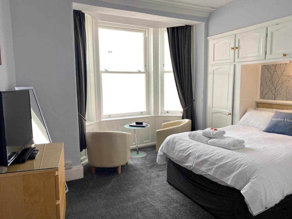 Marine View Guest House สการ์โบโรห์ ภายนอก รูปภาพ
